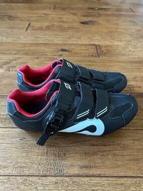 Peloton Cycling Shoes Black White Red Size 39 / US Womens 8